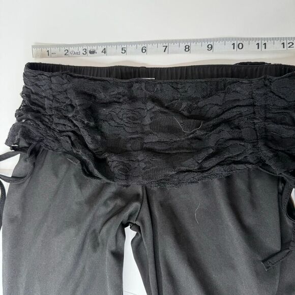 Black Capri Leggings with Lace Bell Bottoms – Boho Festival Style – Size Small - Picture 5 of 6